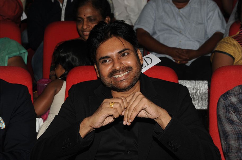 Attarintiki-Daredi-Thank-You-Meeting